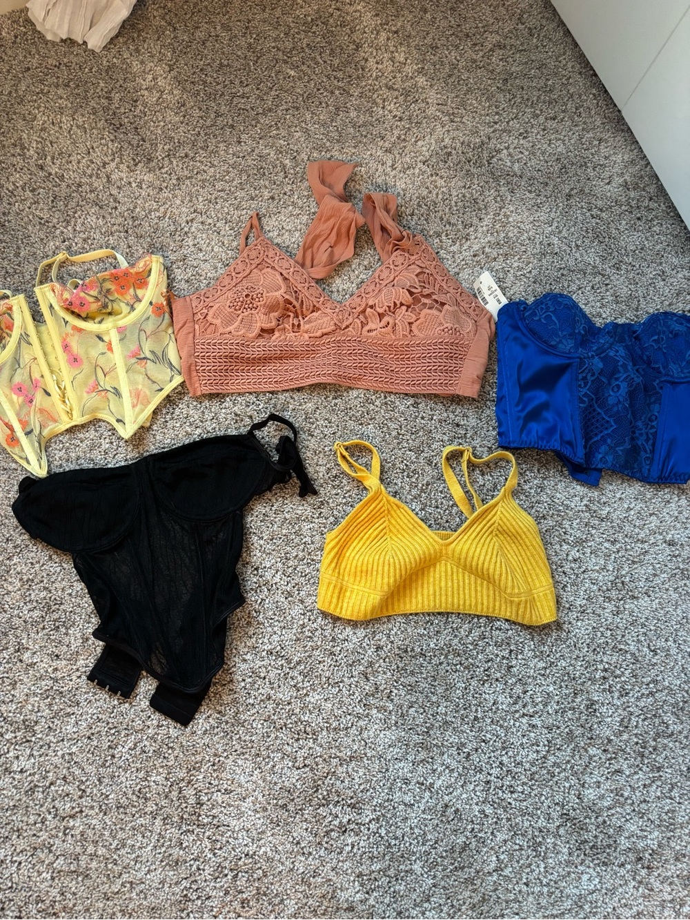 Lot of 20 Tops